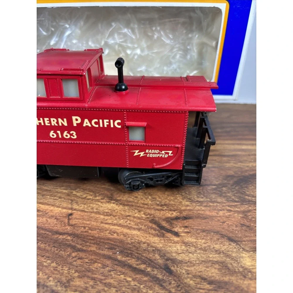 K-Line K6163 Southern Pacific Classic‎ Caboose W/Box Radio Equipped O/O27